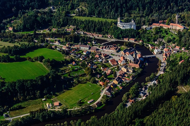 Vydejte se s ručně kovaným nožem na vodáckou výpravu po Vltavě